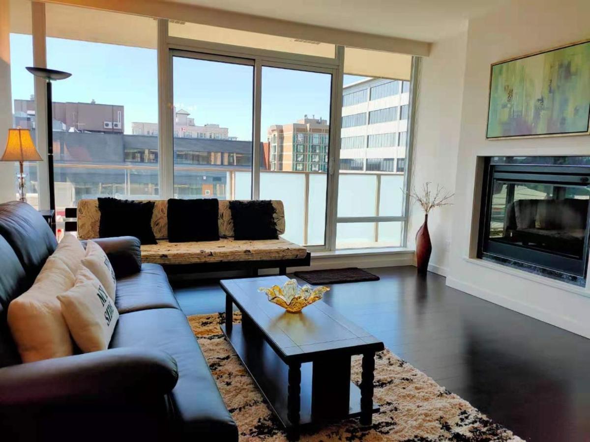 Waterfalls Hotel - Suite In Falls Downtown With Pool Victoria Esterno foto